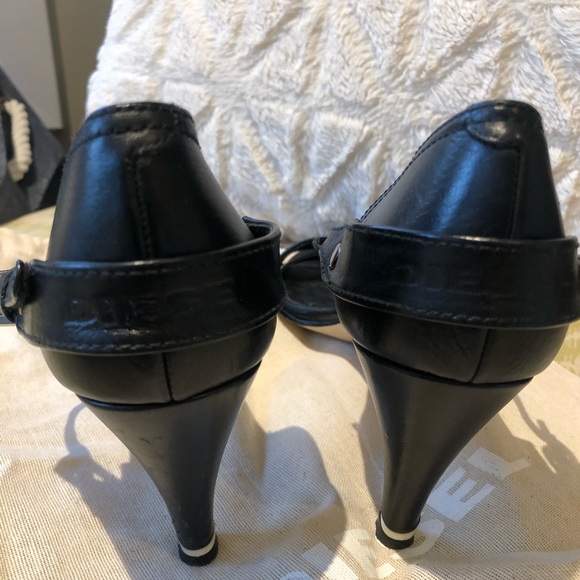 Beautiful black leather Diesel stilettos - Picture 3 of 5